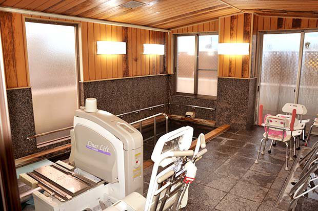 地域在宅サービスステーション 翠 2階 浴室