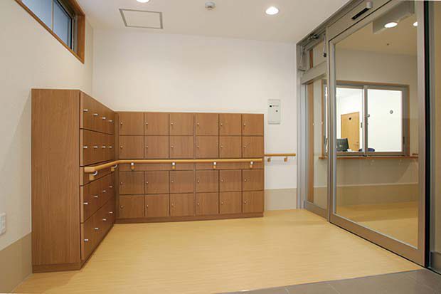 介護付き有料老人ホーム 寿寿 ー ことこと 玄関